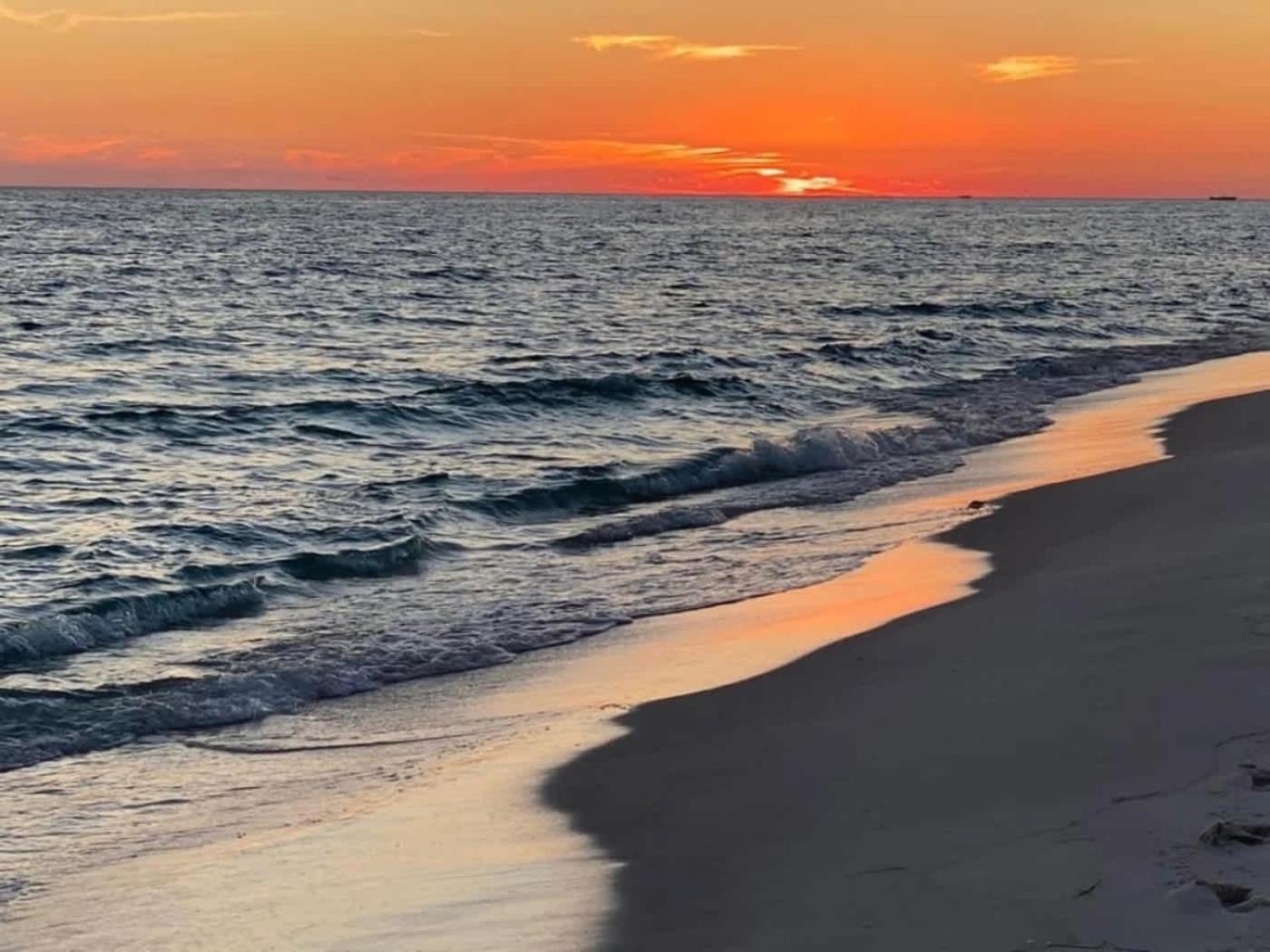 Sunrise Surprise 9Th Floor 2Br 2 Ba King Suite Beach Shuttle, Heated Pool! Destin Exterior foto